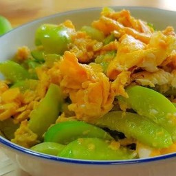 ผัดแตงกวาใส่ไข่ (ราดข้าว)