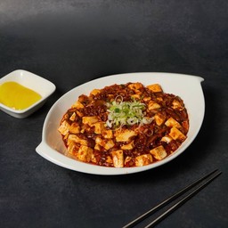 ผัดเต้าหู้หมูซอสแดงเผ็ด