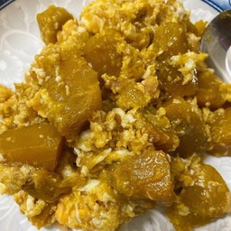 ฟักทองผัดไข่