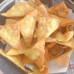 เกี๊ยวกรอบไส้หมูสับ