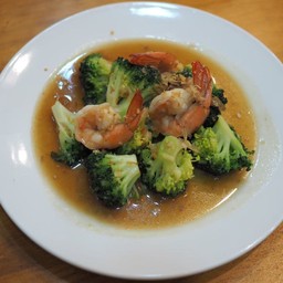 บลอคโคลีผัดกุ้ง