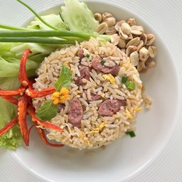 ข้าวผัดแหนม  Fried Rice with Fermented Pork