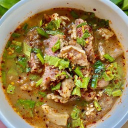 ต้มแซ่บเครื่องเนื้อ