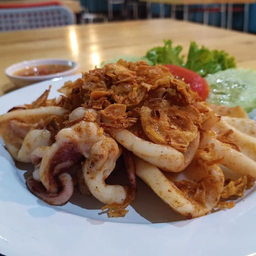 ปลาหมึกไข่เเดดเดียว กับข้าว lm