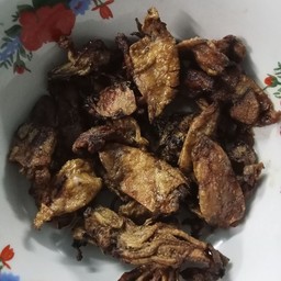 ปลาหมึกเค็มทอด