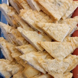 เต้าหู้สามเหลี่ยม