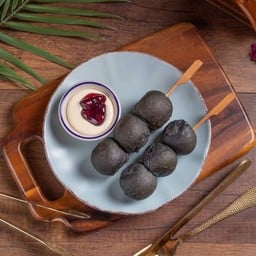 IB.4 ขนมปังปิ้งชาโคล 2 ไม้ ( ฟรี1 Dip )