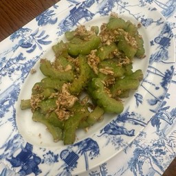 มะระผัดไข่เป็ด