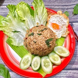 ข้าวคลุกกะเพราเนื้อสับ