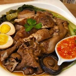 คากิพะโล้ ไส้ ไข่ ครบเครื่อง