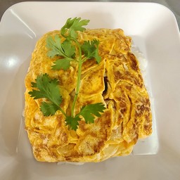 ไข่ยัดไส้หมูสับ กับข้าว