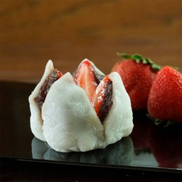 DAIFUKU STRAWBERRY