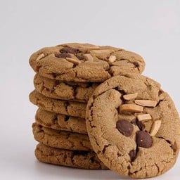 Almond Chocchip Cookie