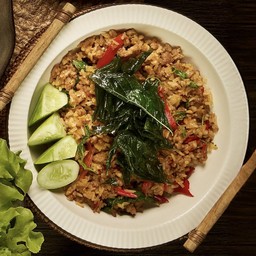 ข้าวเหนียวผัดกะเพรา