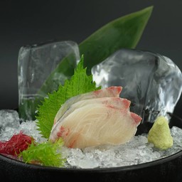 SHIMA AJI SASHIMI