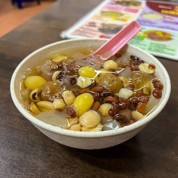 汕頭街四果湯 Traditional Home of Dessert