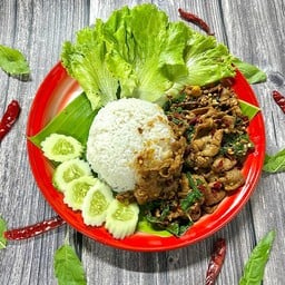 กะเพราหมูสไลด์