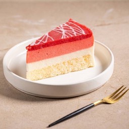 Cake- Strawberry Yogurt Mousse