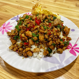 กระเพราหมูสับ