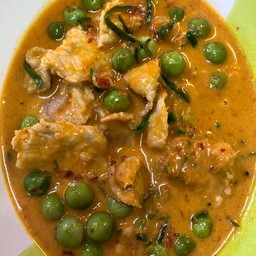 แกงพะแนงไก่