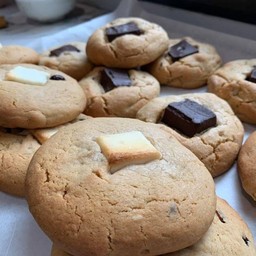 Chocolate Chip Soft Cookies