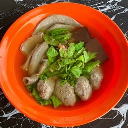 ต้มเลือดหมู พิเศษ