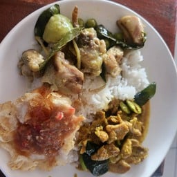 ข้าวแกงสี่ภาค ปตท.สามโคก