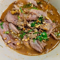 ก๋วยเตี๋ยวเรือ เนื้อเปื่อย ต้มยำ