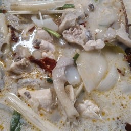 ตลาด ทรัพย์พัฒนา ร้านส้มตำแซ่บนัว ทรัพย์พัฒนา