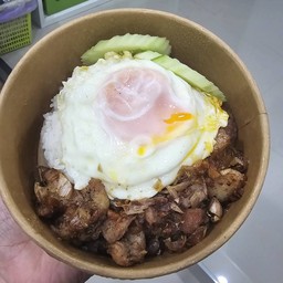 ข้าวหมูนุ่มทอดกระเทียม