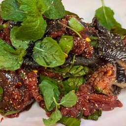 ก้อยเนื้อดิบ ขม