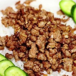 หมูสับผัดน้ำมันหอย ราดข้าว