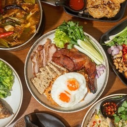 ร้าน เป็นตาฮัก E-Saan Bistro เป็นตาฮัก E-Saan Bistro