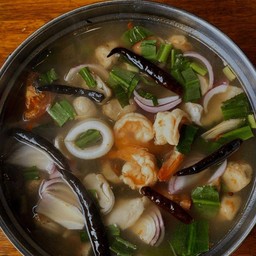 ต้มยำทะเลน้ำใส