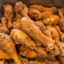 น่องไก่ตุ๋น
