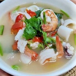 ต้ทยำทะเลน้ำใส