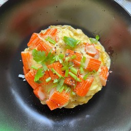 ข้าวหน้าไข่ข้นปูอัด