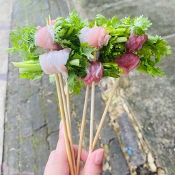 หมูพันผักชี