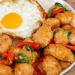 ข้าวหมูเด้งผัดพริกเกลือ