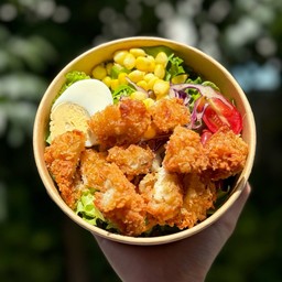 สลัดไก่กรอบ