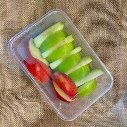 ผลไม้ฉ่ำฉ่ำ