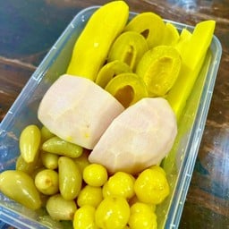 ผลไม้ดองสามรส