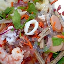 ยำรวมเส้นแก้ว