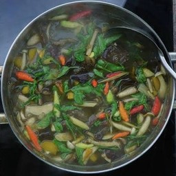 แกงหน่อไม้สด