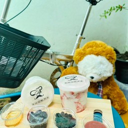 กรีกโยเกิร์ต สตอเบอร์รี่