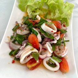 ยำปลาหมึก