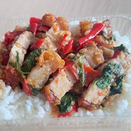 กะเพราข้าวกล่อง หนองยายบู่ - ศรีราชา