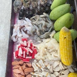 คนละยำสองยำ มิกซ์ จตุจักร