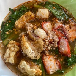 ก๋วยเตี๋ยวต้มยำหมูรวม