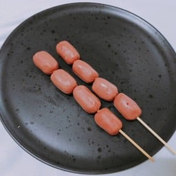 ไส้กรอกแดง